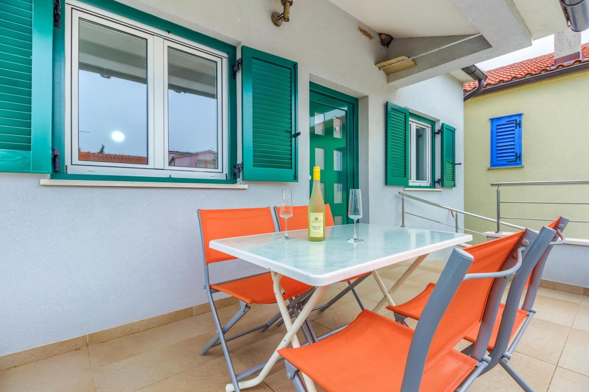 Apartmani Mato Pirovac Exteriér fotografie