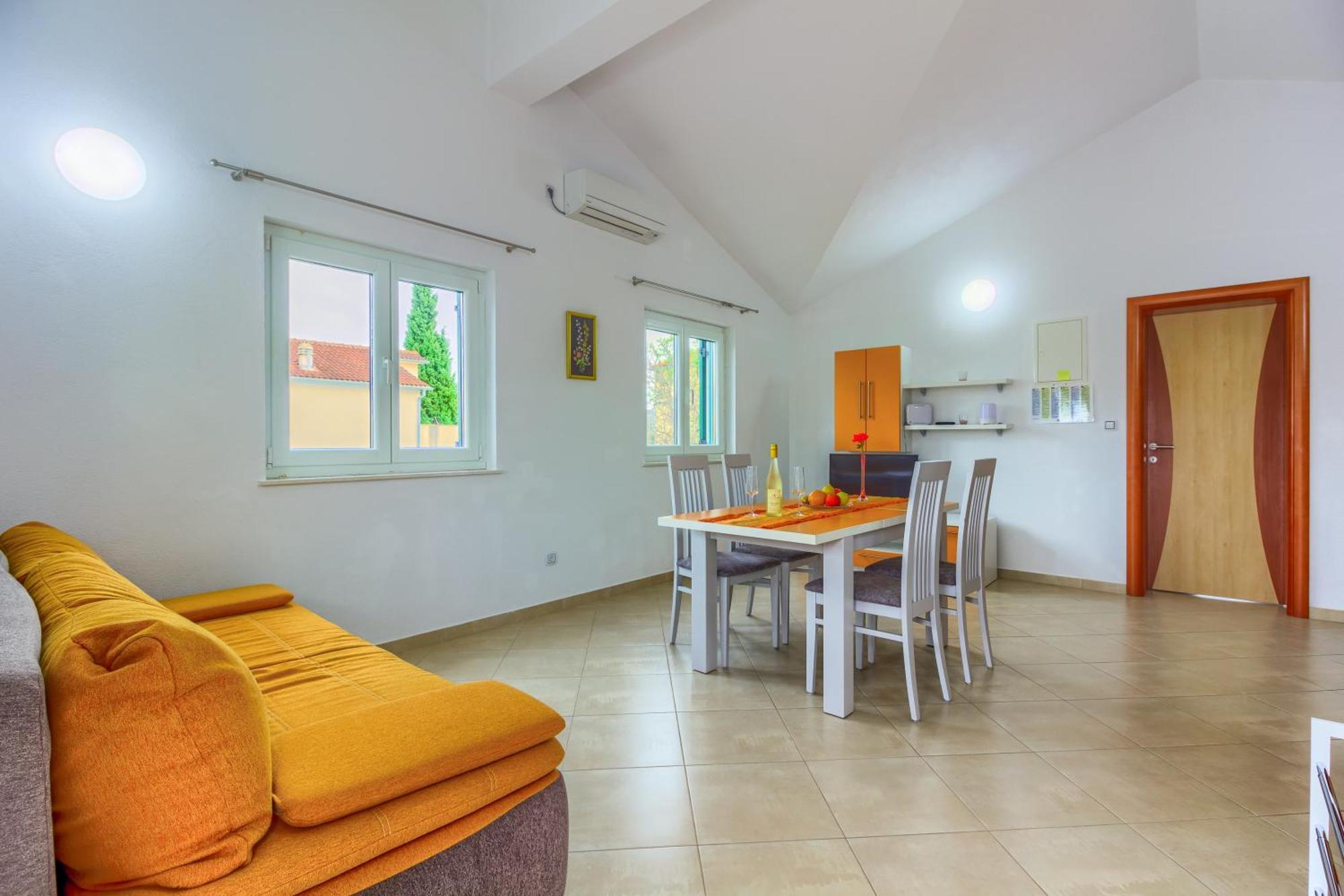 Apartmani Mato Pirovac Exteriér fotografie