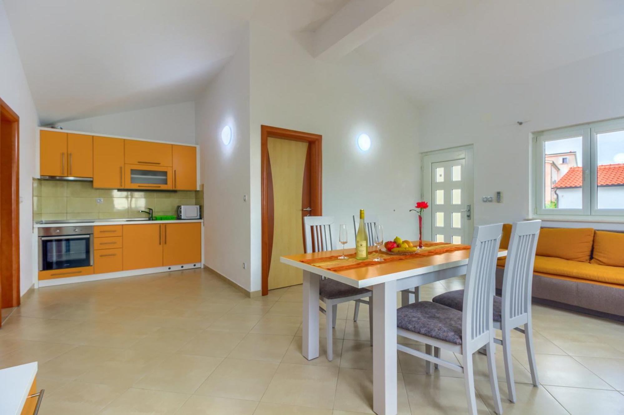 Apartmani Mato Pirovac Exteriér fotografie