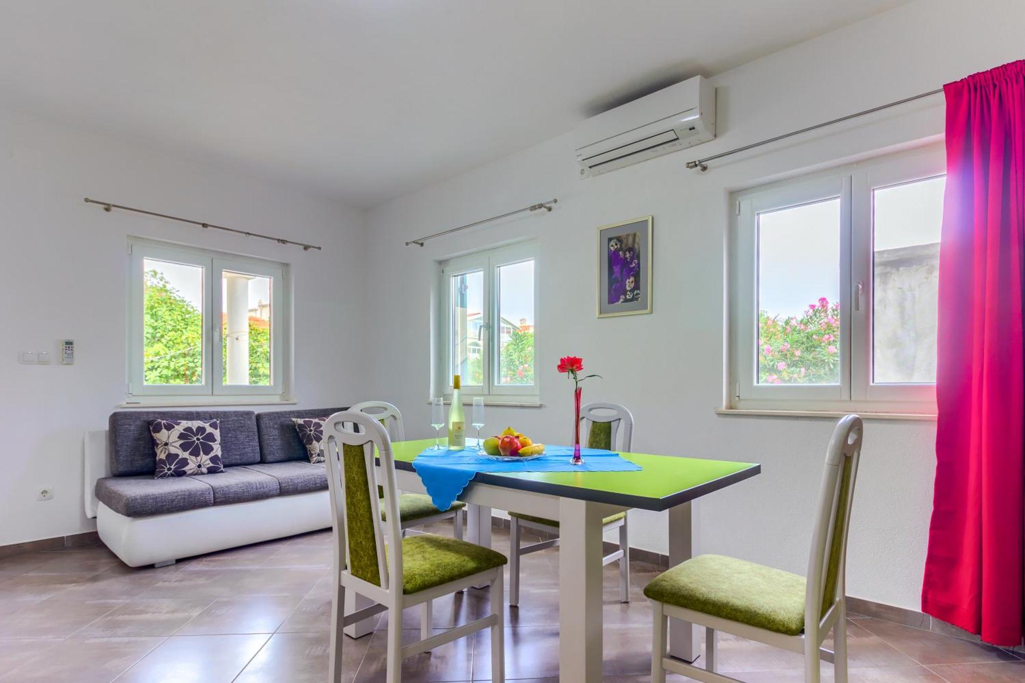 Apartmani Mato Pirovac Exteriér fotografie