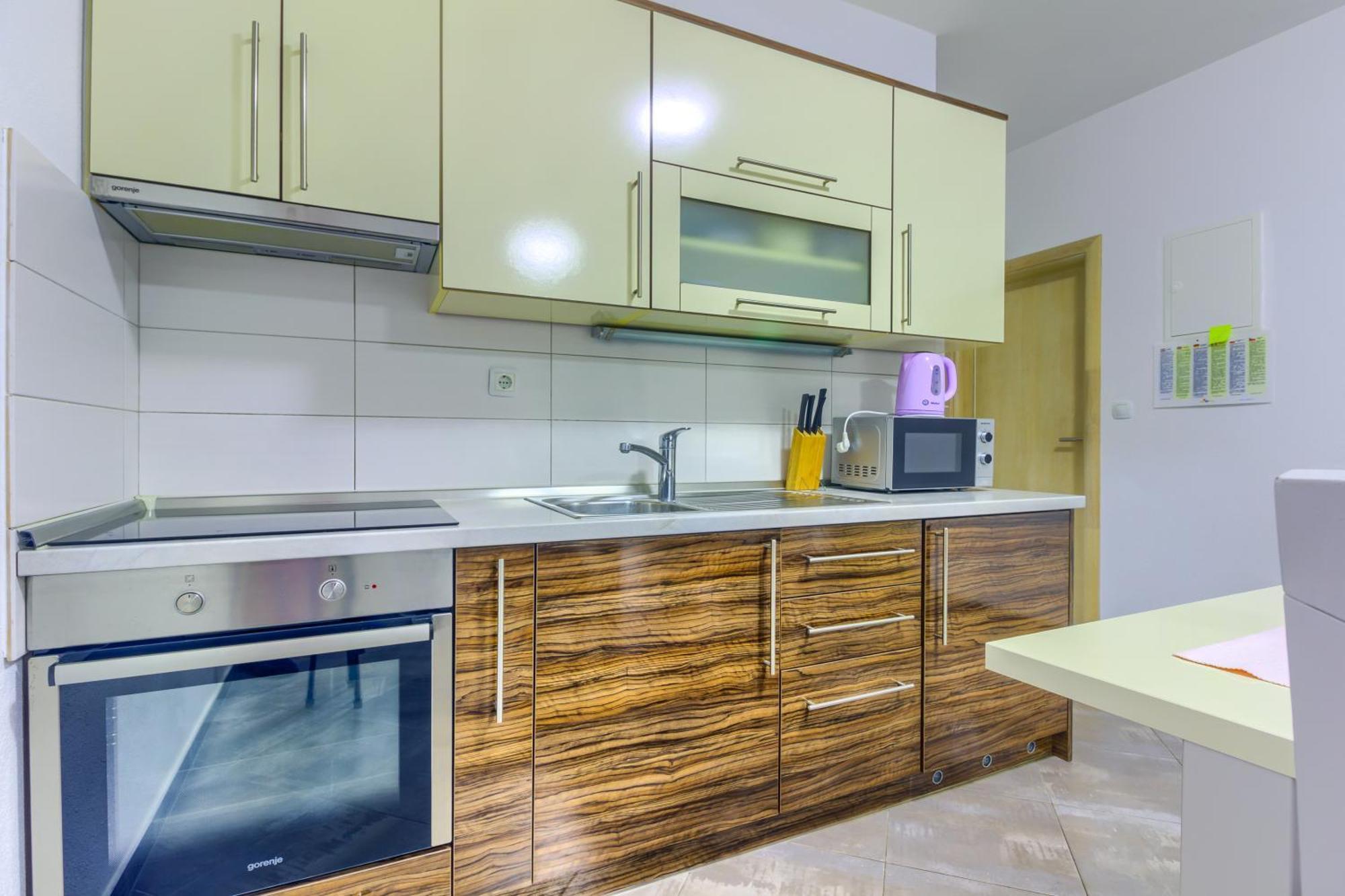 Apartmani Mato Pirovac Exteriér fotografie