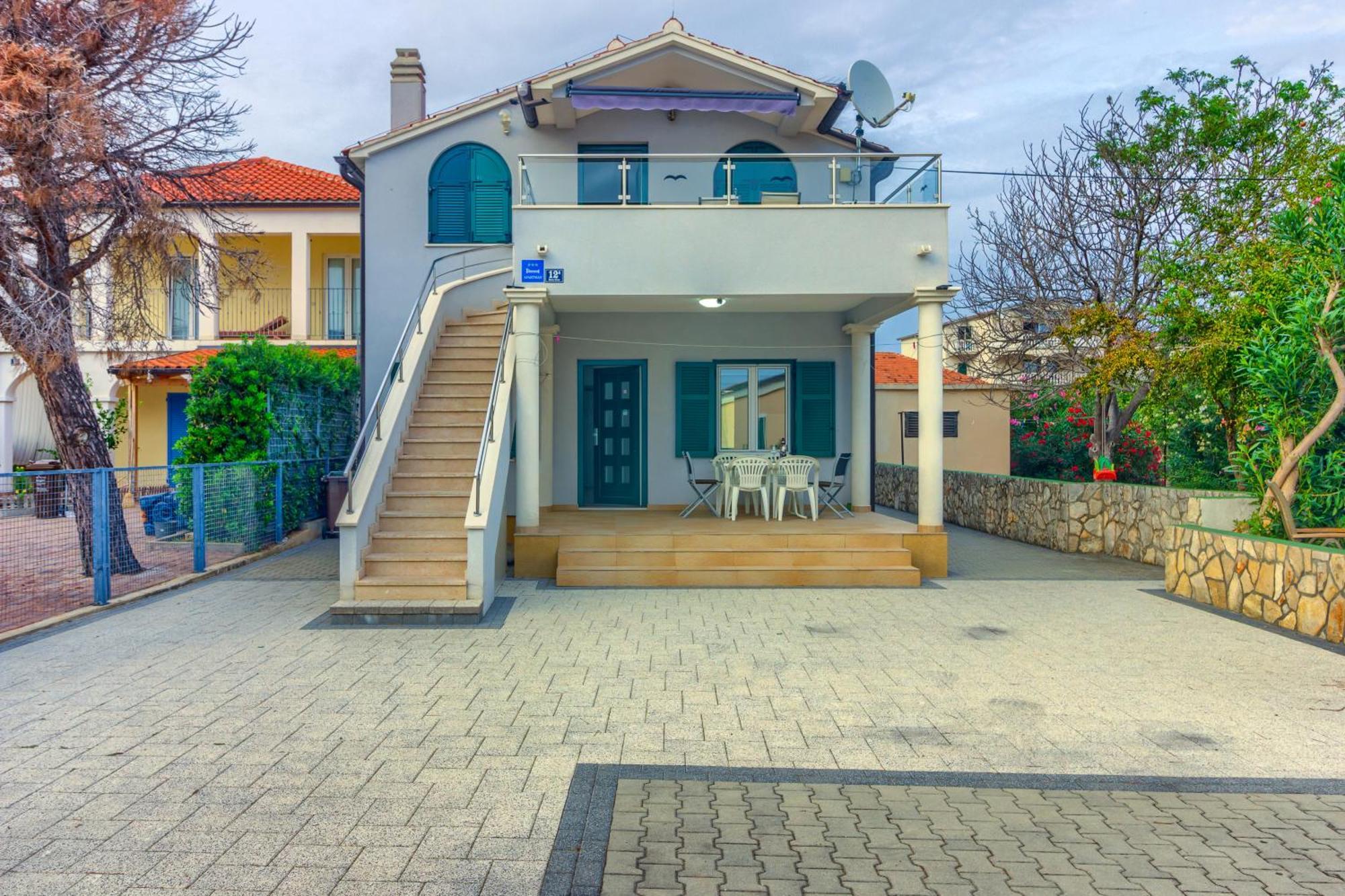 Apartmani Mato Pirovac Exteriér fotografie
